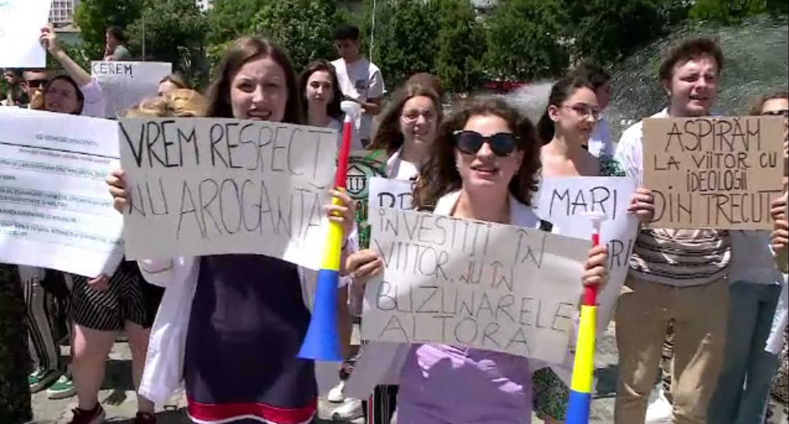 Lovitură pentru studenți. Taxele de şcolarizare vor „exploda” în multe universități. Medicina, cea mai scumpă