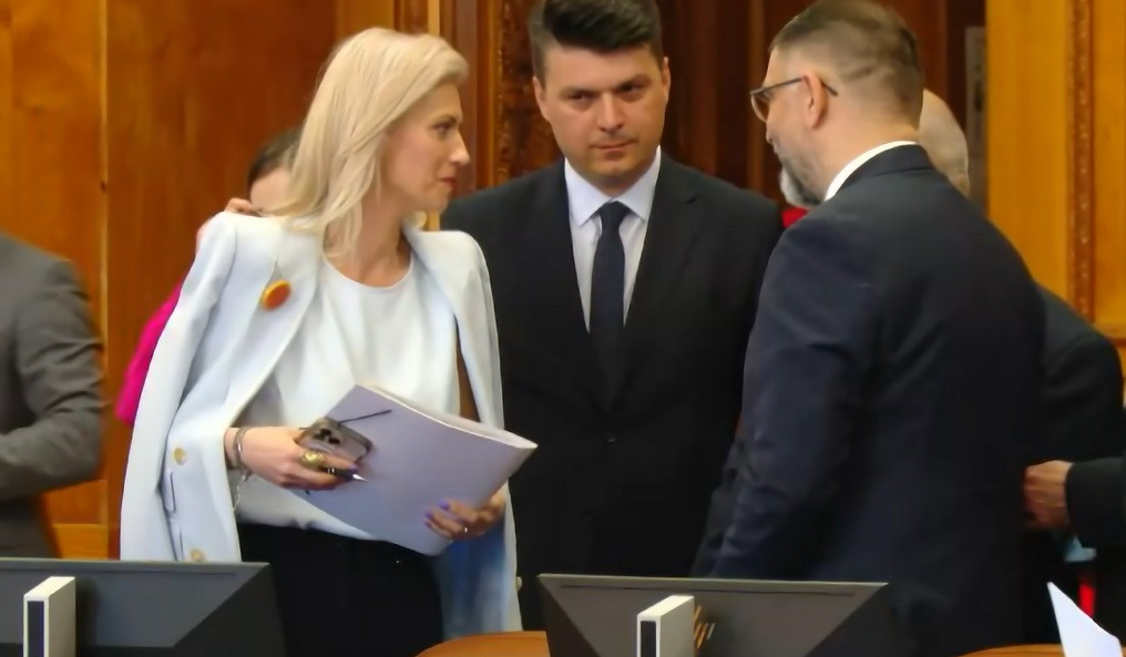 România, departe de top la egalitatea de șanse pe piața muncii. Implicarea politică a femeilor este destul de mică