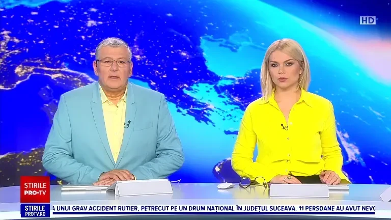 O ursoiacă a plecat la plimbare cu puii prin Azuga, pe o ploaie torențială. Mesajele RO-Alert se țin lanț în plină zi