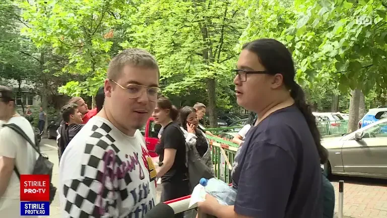 Emoții uriașe pentru elevii care au terminat clasa a XII-a. Astăzi a început Bacalaureatul