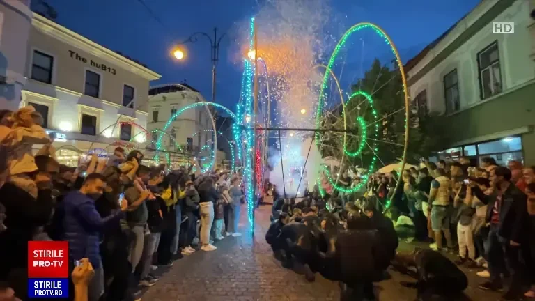 Atmosferă molipsitoare la la Festivalul Internațional de Teatru de la Sibiu. "Frumos și uimitor, nu am mai văzut așa ceva!”