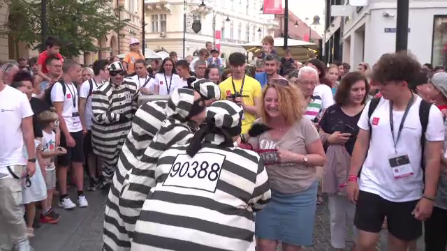 Festivalul Internațional de Teatru de la Sibiu continuă. Oamenii au avut o surpriză plină de amuzament luni seară