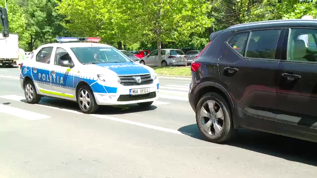 Tânără gravidă, lovită în plin pe o trecerea de pietoni din București de un bătrân. ”Vă rog să plecați imediat!”