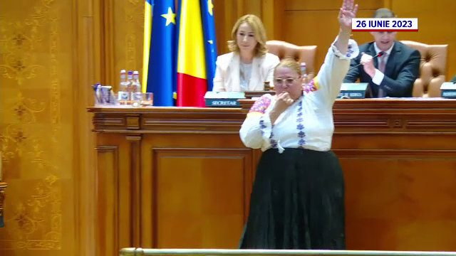Ce vor păți parlamentarii scandalagii. Mesaj către revoltata Șoșoacă: ”Era să mă mâncați, doamnă!”