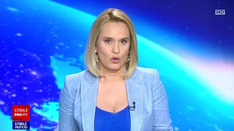 Incendiu spectaculos în Emiratele Arabe Unite. Un zgârie-nori a fost cuprins de flăcări în câteva minute