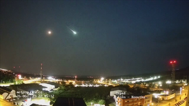 „Era mai stralucitor decât luna plină”. Ce s-a văzut noaptea, pe cerul Cehiei