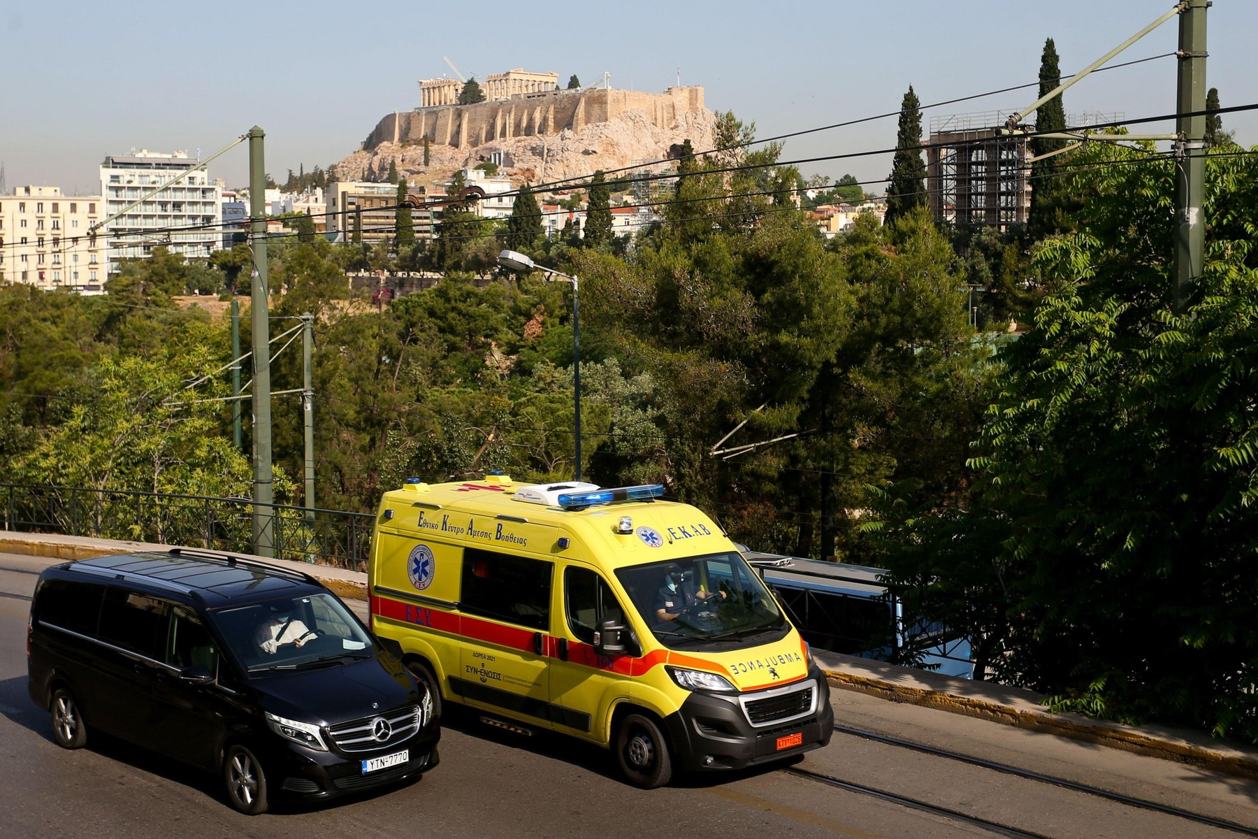 Cel puţin 40 de persoane au fost rănite în urma unei coliziuni între două autobuze lângă Atena