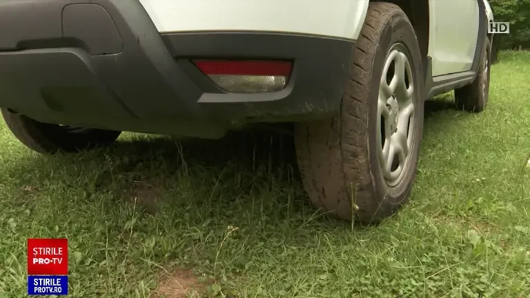 „Nu știu cum rezistă părinții”. Un băiețel de un an și jumătate a murit după ce a fost călcat cu mașina de o rudă