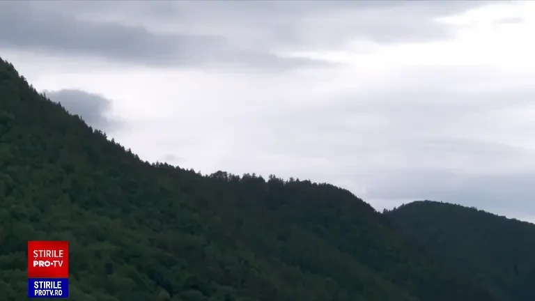 Norul de fum provenit de la incendiile de pădure din Canada a ajuns deasupra României. În ce mod afectează țara noastră