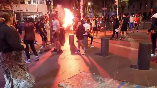 Emmanuel Macron, întrevedere de urgență cu premierul Franței, după a cincea noapte de violențe