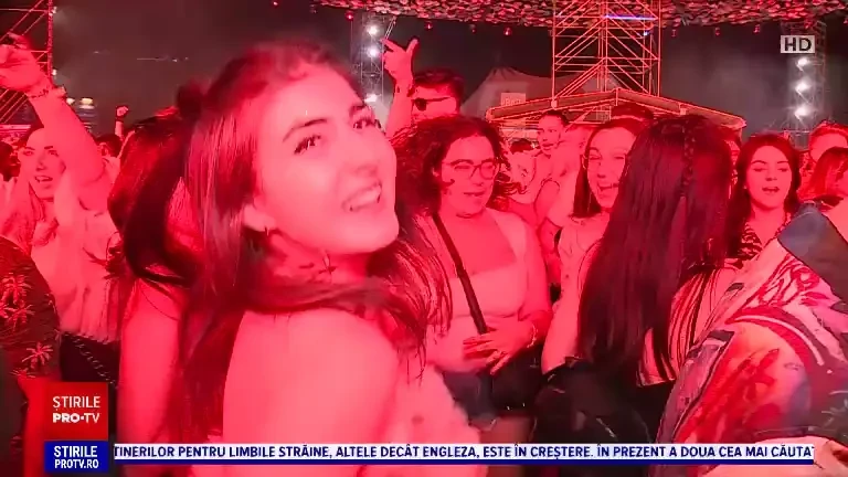 Grasu XXL și Puya, printre vedetele care au făcut show în ultima seară a festivalului Nostalgia. "Venim și la anul”