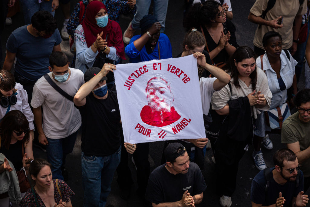 Peste 1 milion de euro donați pentru polițistul care l-a ucis pe Nahel. Cât de mică este suma strânsă pentru familia victimei