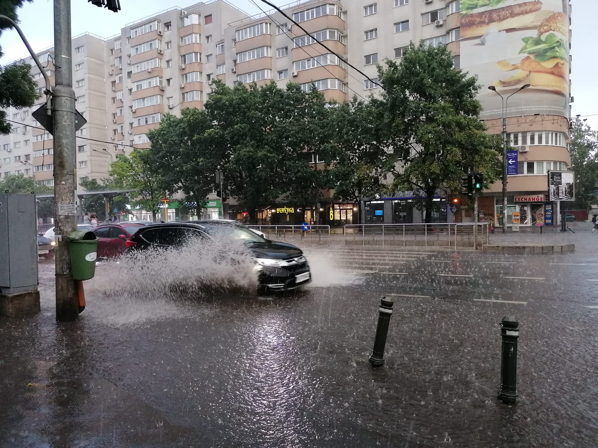 Cod galben de vijelii și caniculă în mai multe județe. Care sunt zonele vizate de vremea extremă | HARTĂ