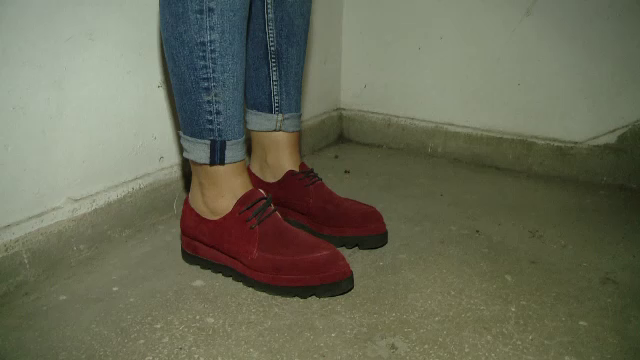 Bărbatul care a violat o femeie din Timișoara a fost găsit de polițiști dezbrăcat, pe canapeaua ei