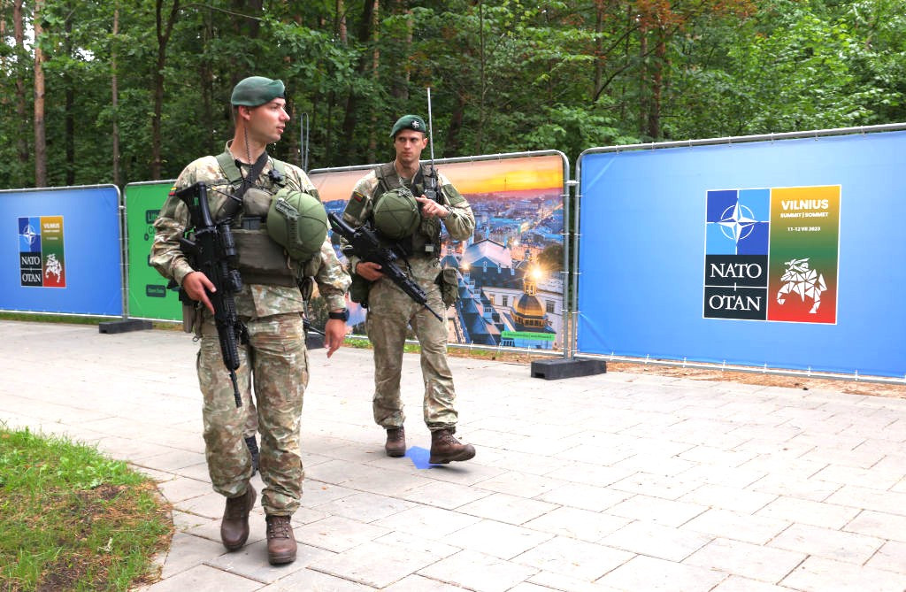 Capitala Lituaniei, transformată într-o fortăreață înaintea summitului NATO. Ce arme au fost activate la doar 150 km de Rusia