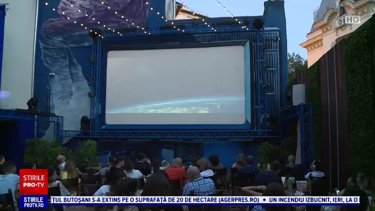 „Grădina cu Filme” a revenit în București cu producția „Ultima noapte de iubire”. Prețul unui bilet este 25 de lei