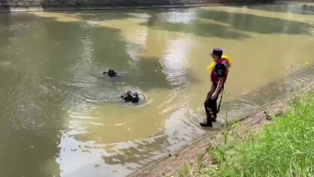 Dubla crimă de la Timişoara. Arma cu care cei doi bătrâni au fost uciși, căutată în râul Bega