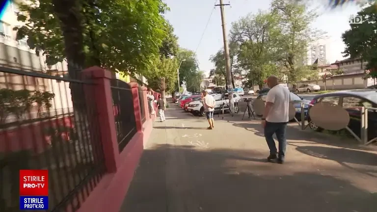 Record de candidați la titularizare. Tinerii dascăli recunosc că sunt atrași de noile salarii: ”Ar merge o mărire, totuși”