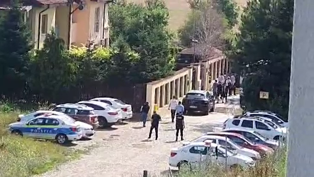 Azil din Pipera, controlat de autorități. Se verifică dacă se respectă normele sanitare, dar și autorizațiile de funcționare