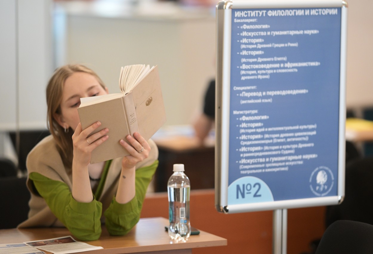 „Produsele culturale” în limba rusă au fost interzise la Kiev