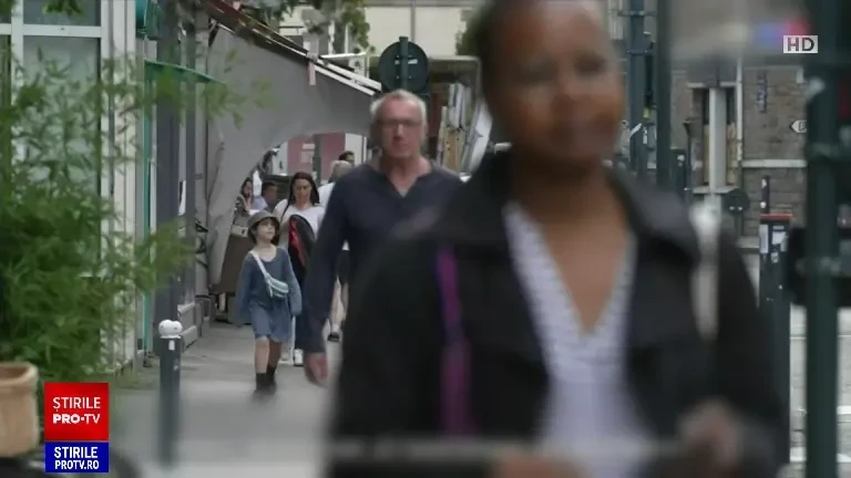 Statul francez va lansa o schemă de bonusuri pentru a încuraja populația să-și repare hainele sau pantofii uzați