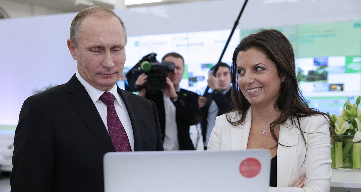 Rusia: Șapte persoane, printre care și minori, au fost arestate pentru că ar fi vrut să ucidă două jurnaliste pro-Kremlin