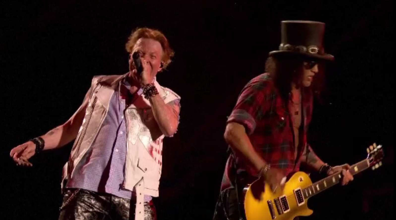 Guns N' Roses, pe scena Arenei Naționale din București, într-o formulă inedită. Stadionul a fost plin