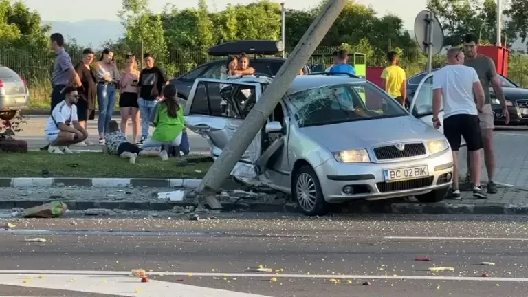Accident grav în Brașov. O femeie a murit, iar alți doi oameni, între care un copil, au fost răniți