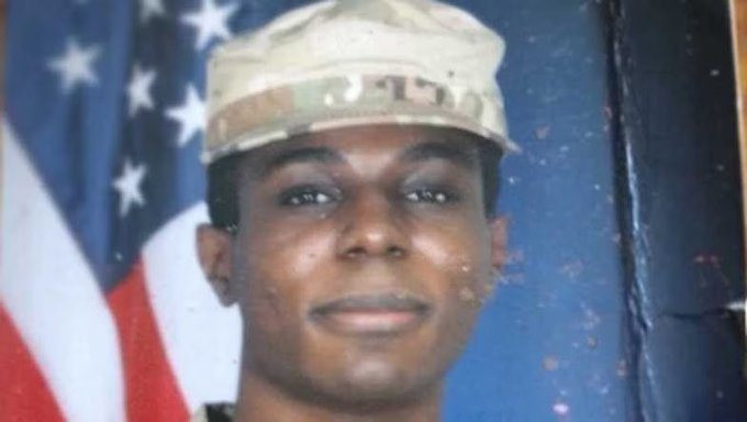 Soldatul american dezertat în Coreea de Nord a fugit râzând în hohote. Se bătuse într-un bar și lovise o mașină de poliție