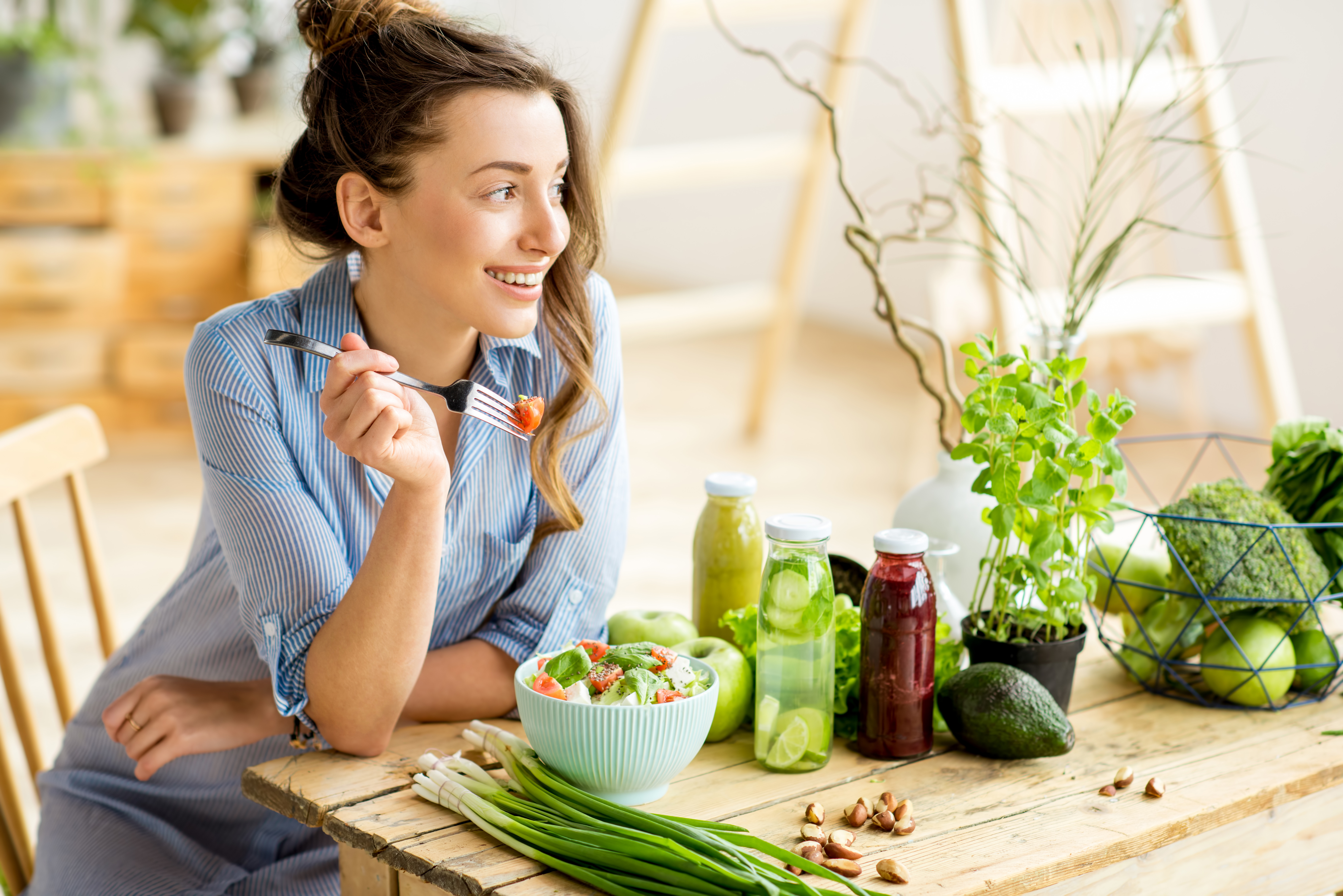 Mindful eating, mâncatul conștient: ce este și care sunt beneficiile