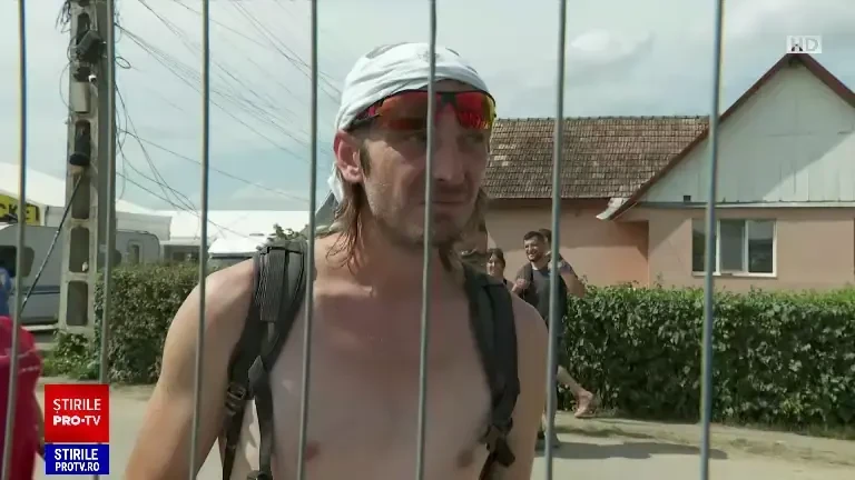 Începe Electric Castle. Tinerii și-au montat corturile și sunt gata de distracție