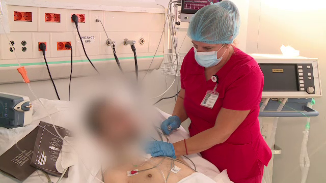 În spitale sunt zeci de pacienți paralizați, după ce au sărit în cap la mare. Unii sunt tineri și vor rămâne așa pe viață