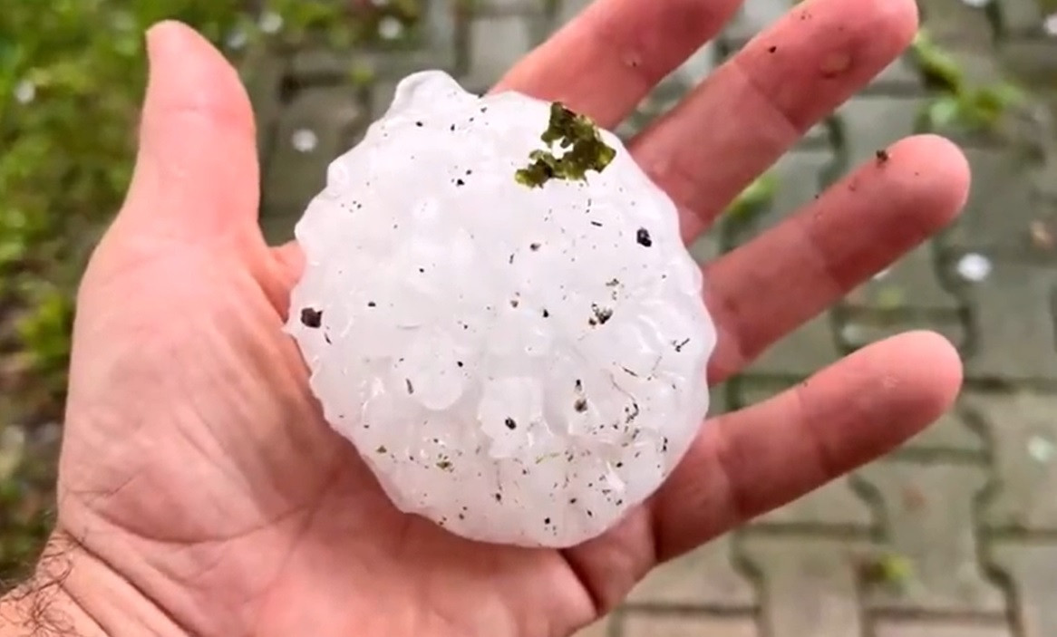 Scene apocaliptice în Italia. Peste 100 de persoane au fost rănite de grindină. Avea mărimea unei mingi de tenis | VIDEO