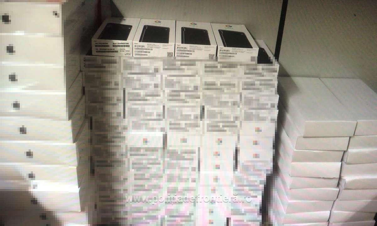 Captură de 113.000 euro în bagajele unui român care venea din SUA în România, pe aeroportul din Otopeni