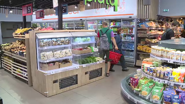Produsele cu prețuri plafonate vor fi mai simplu de reperat la raft. „Am alcătuit etichete galbene pentru fiecare produs”