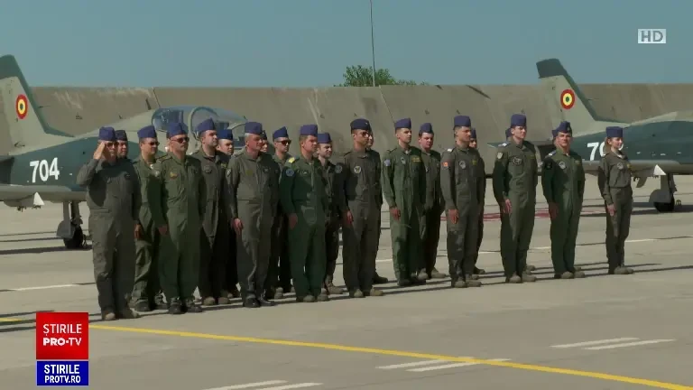 Tânăra care a devenit șefă de promoție la Academia Forțelor Aeriene. „Nu ar trebui să fie diferențe între femei și bărbați”