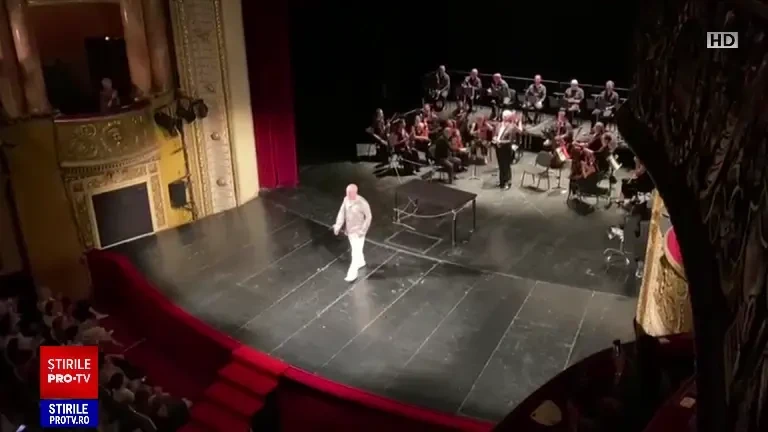 John Malkovich a făcut senzație pe scena Teatrului Național din Timișoara. Oamenii au venit și din alte țări să vadă show-ul