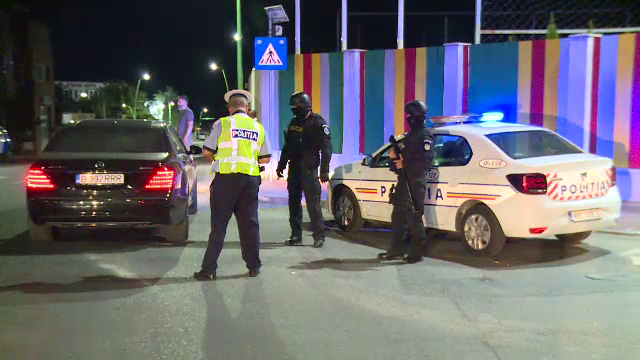 Razie a polițiștilor din Ilfov. Un șofer a fost prins cu o macetă de 40 de centimetri în mașină