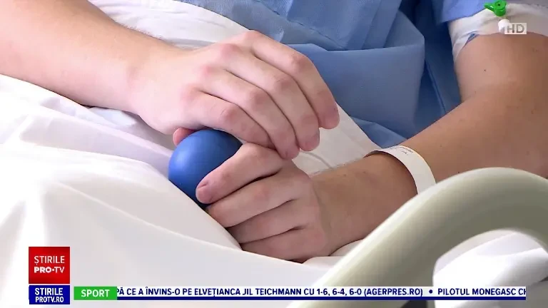 Tânărul din Bacău care deși a fost descoperit cu o tumoră gigant pe creier, a dorit să devină absolvent de facultate