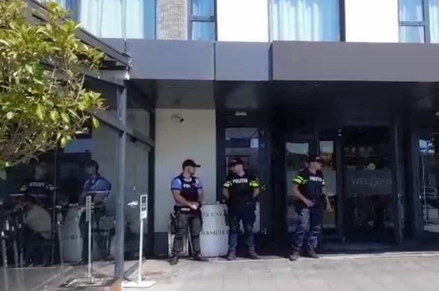 O tânără de 25 de ani a fost găsită moartă într-o cameră de hotel din Timișoara. Cine a dat alarma