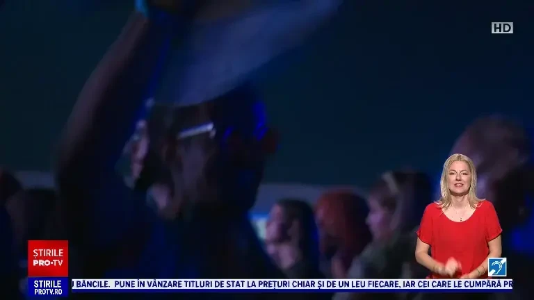 Peste 50 de mii de petrecăreți s-au distrat până în zori la „Electric Castle”. Tinerii au dansat fără oprire