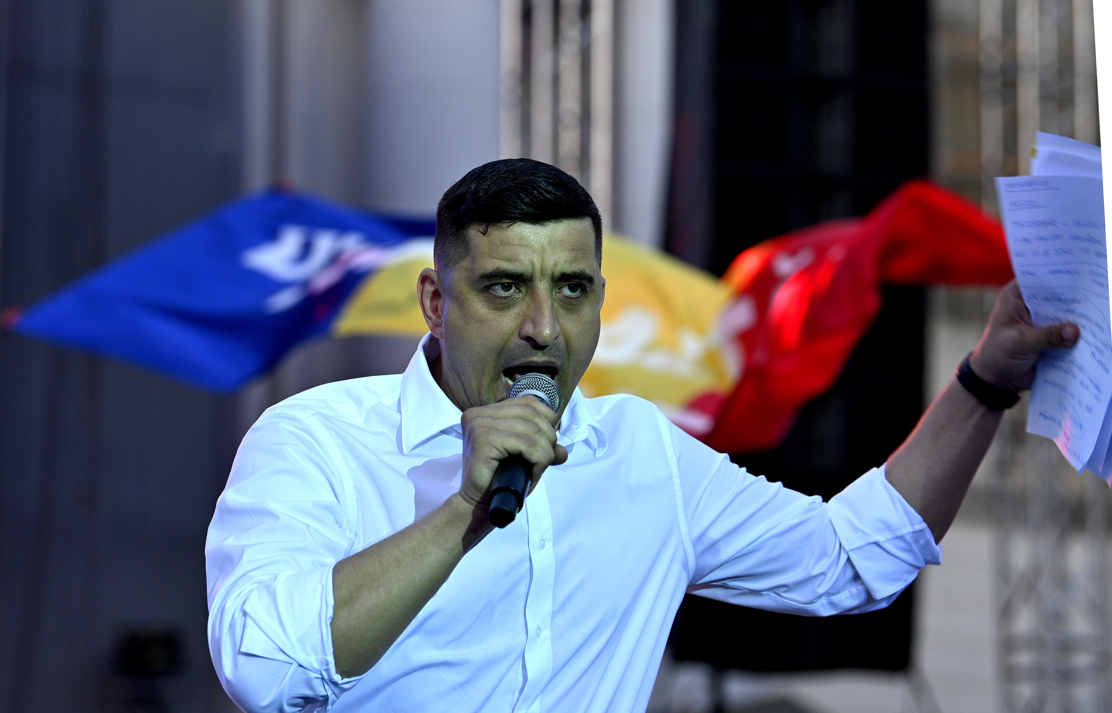 Câţi români s-au înscris pentru apartamentele lui George Simion. Când spune liderul AUR că va fi gata primul bloc