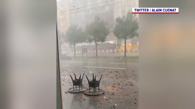 Un orășel din Elveția, măturat de o furtună devastatoare. O persoană și-a pierdut viața | VIDEO