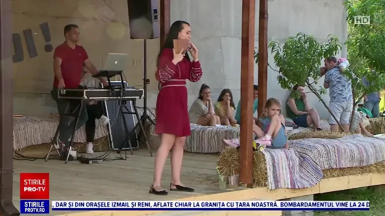 Experiență inedită în curtea unei mori din Iași. Zeci de familii au petrecut într-o atmosferă desprinsă din vremurile trecute