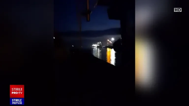 Marinarii români din portul Reni au privit îngroziţi exploziile deasupra orașului: ”Au căzut pe mal, la 100 de metri de noi”