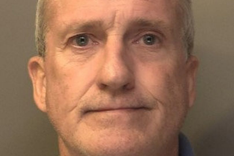 „Pedofilul magician” care a abuzat copii timp de 25 de ani. Motivul sinistru pentru care avea acasă porci și maimuțe