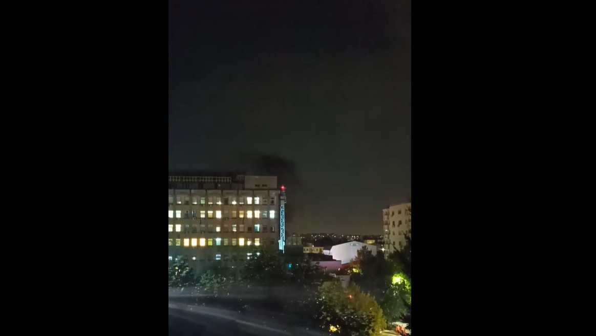 Incendiu violent la Spitalul Robănescu din București. Peste 100 de copii au fost evacuați