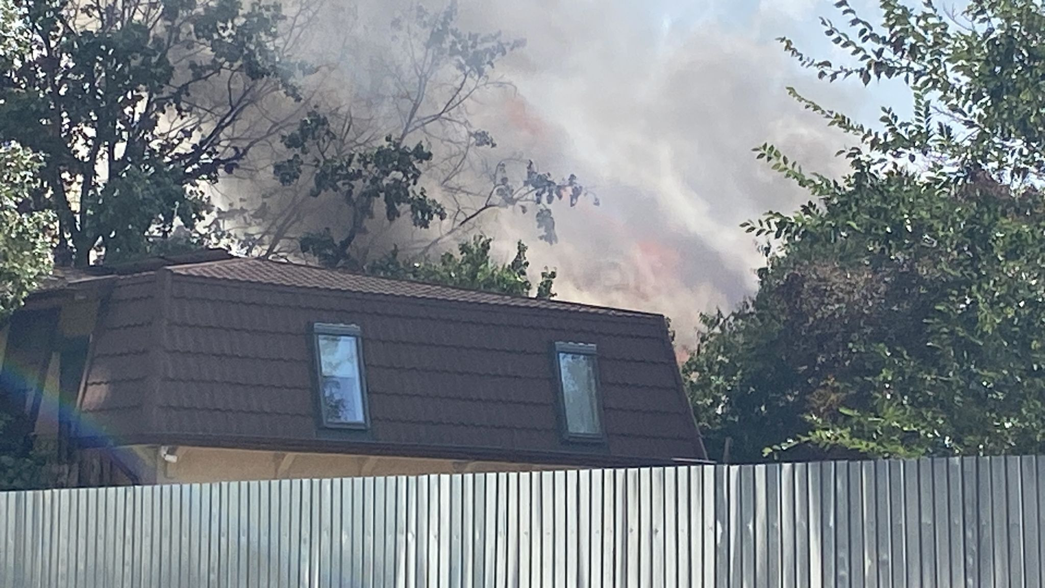 incendiu intrarea sectorului