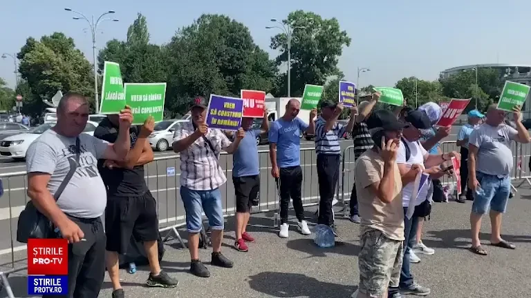 Constructorii au protestat la Guvern, pentru că PSD-PNL vrea eliminarea facilităților fiscale: ”Nu ne alungaţi din ţară”