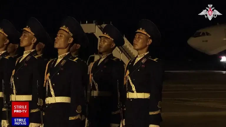 Șeful Armatei Rusiei, primit cu covorul roșu în Coreea de Nord. Cele două țări anunță o colaborare ”în domeniul apărării”